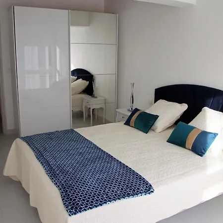 Apartment Gina Hyper-centre 2-4 P