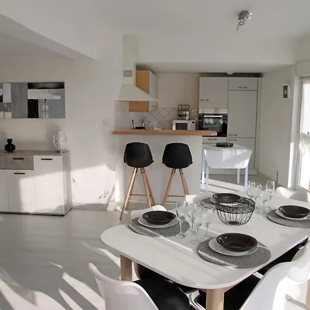 Apartment Gina Hyper-centre 2-4 P