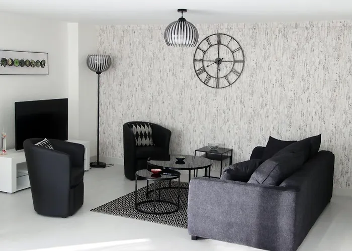 Gina Hyper-centre 2-4 P